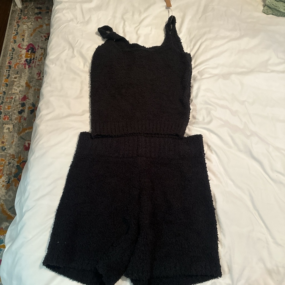 Skims Sweater knit Tank & Shorts L/XL